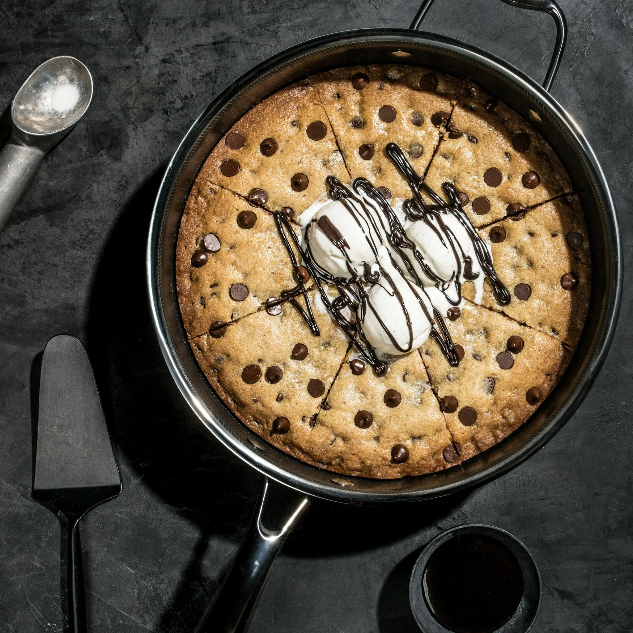 3 Litre Hybrid Deep Sauté Pan with Lid - Image 4