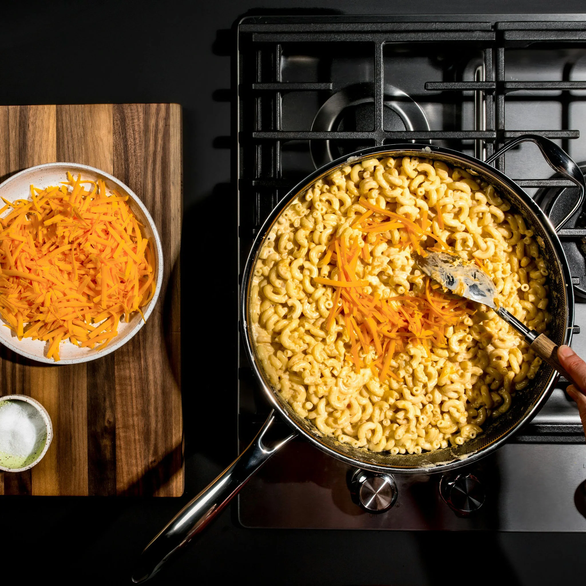 4.3 Litre Hybrid Deep Sauté Pan with Lid - Image 7