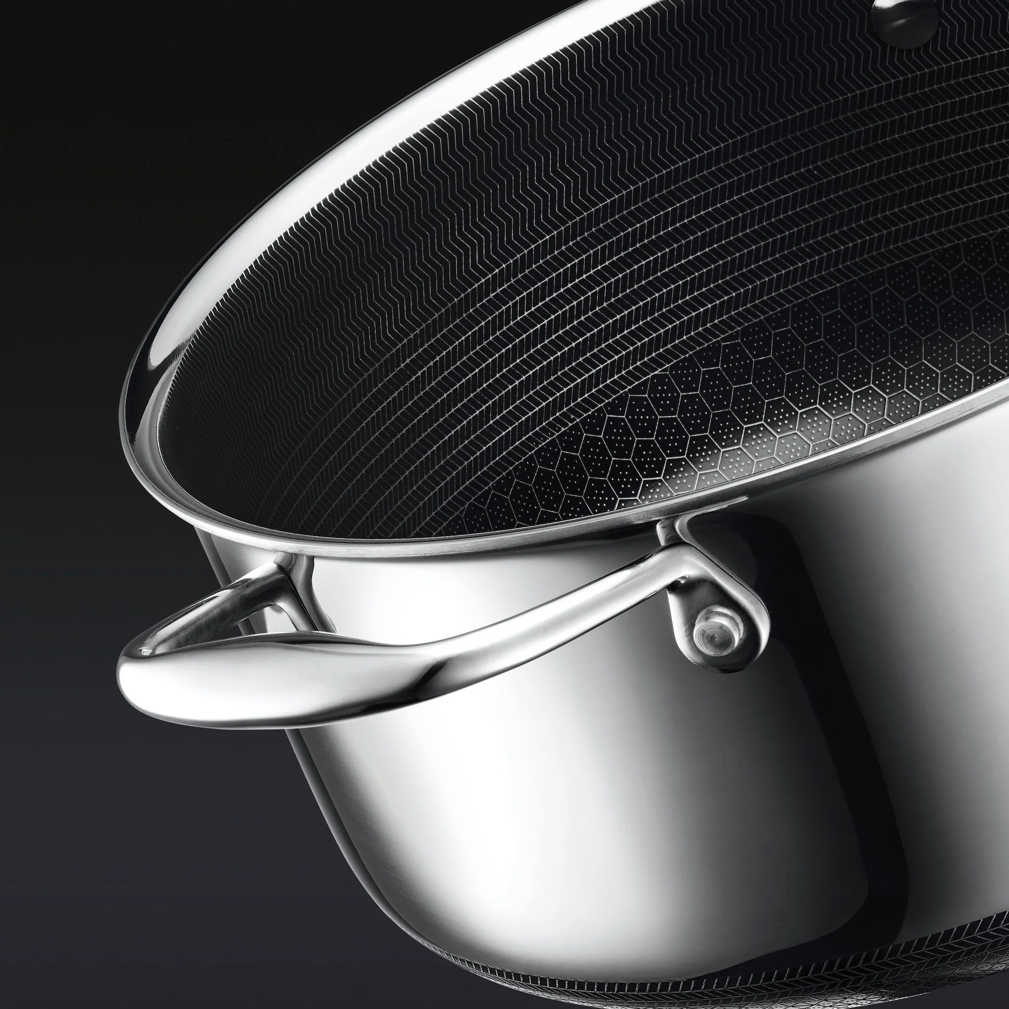 4.7 Litre Casserole Dish - Image 3