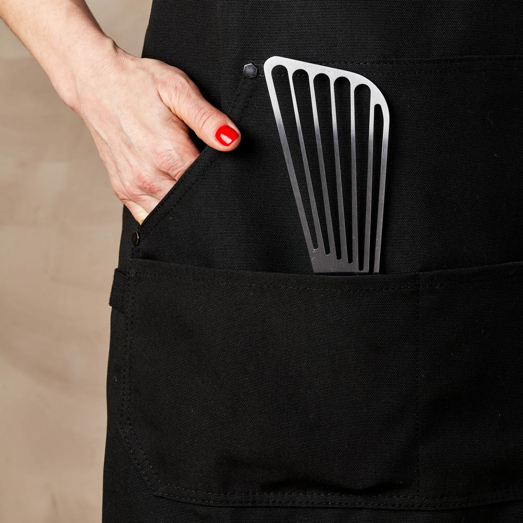 Eco Modern Apron (Onyx) - Image 6