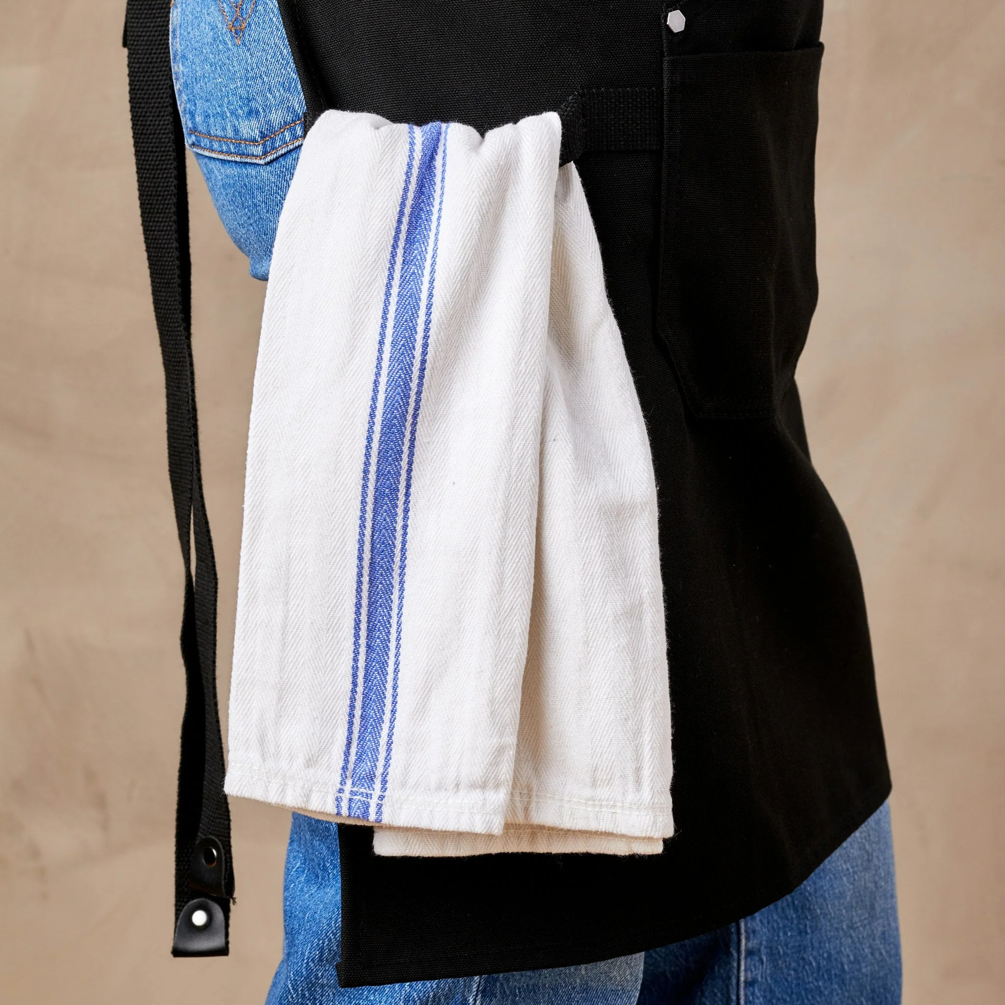 Eco Modern Apron (Onyx) - Image 7